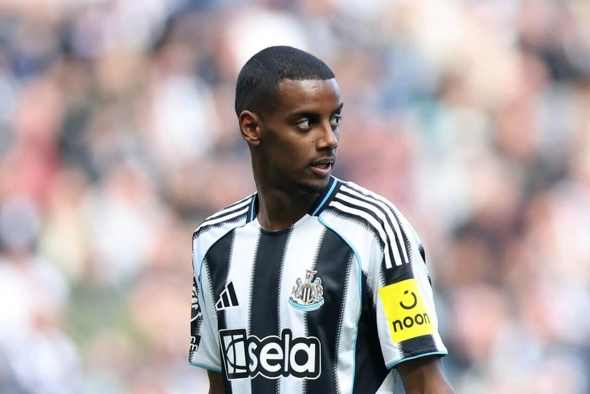 Isak pede para deixar o Newcastle e não se junta à pré-temporada do clube