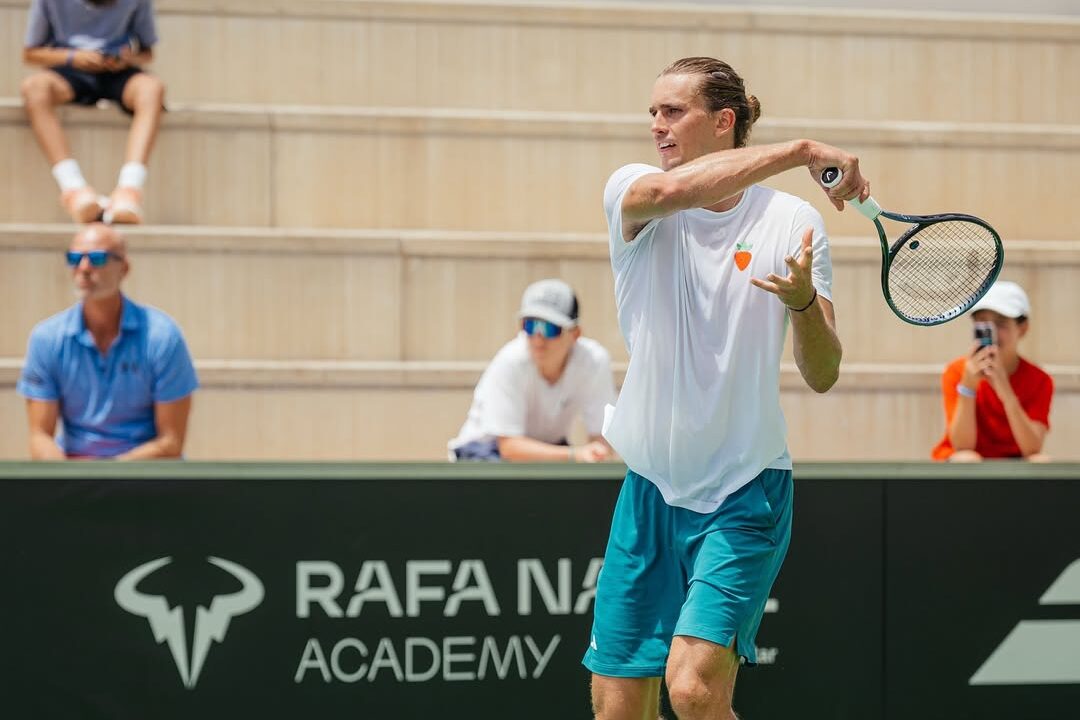 Zverev promete aprender com a eliminação precoce em Wimbledon