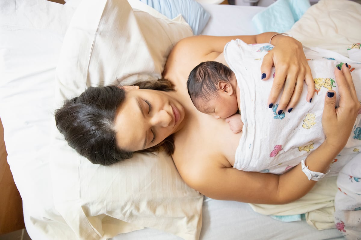 Os transtornos de saúde mental perinatal afetam entre 20% e 25% das díadas mãe-bebê. (Foto: SelectStock/Getty Images)