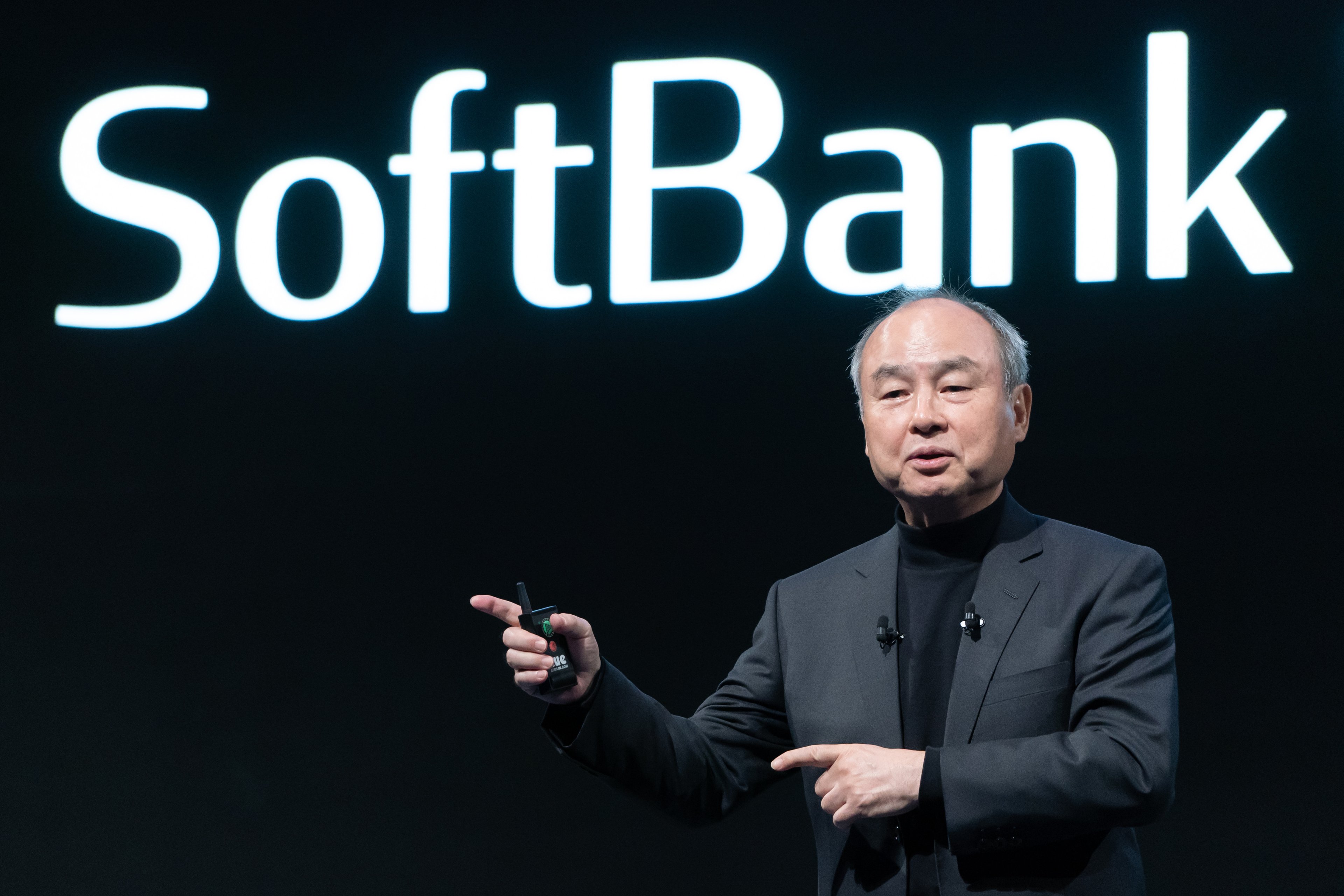 SoftBank planeja megacomplexo de US$ 1 trilhão para robôs e inteligência artificial