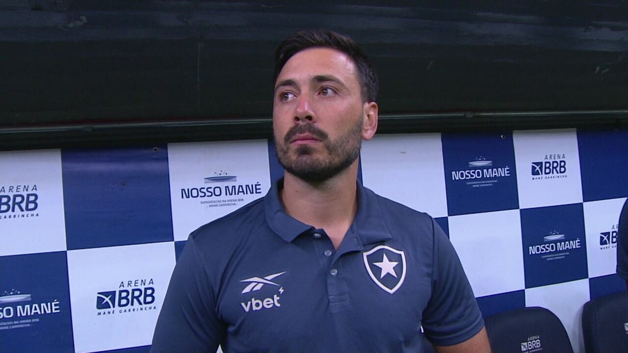 Ancelotti, técnico do Botafogo, é mais jovem que 35 treinadores da Série A
