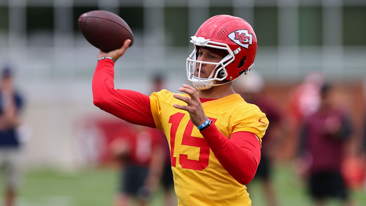 Mahomes se prepara para deixar derrota no Super Bowl para trás e focar em 2025