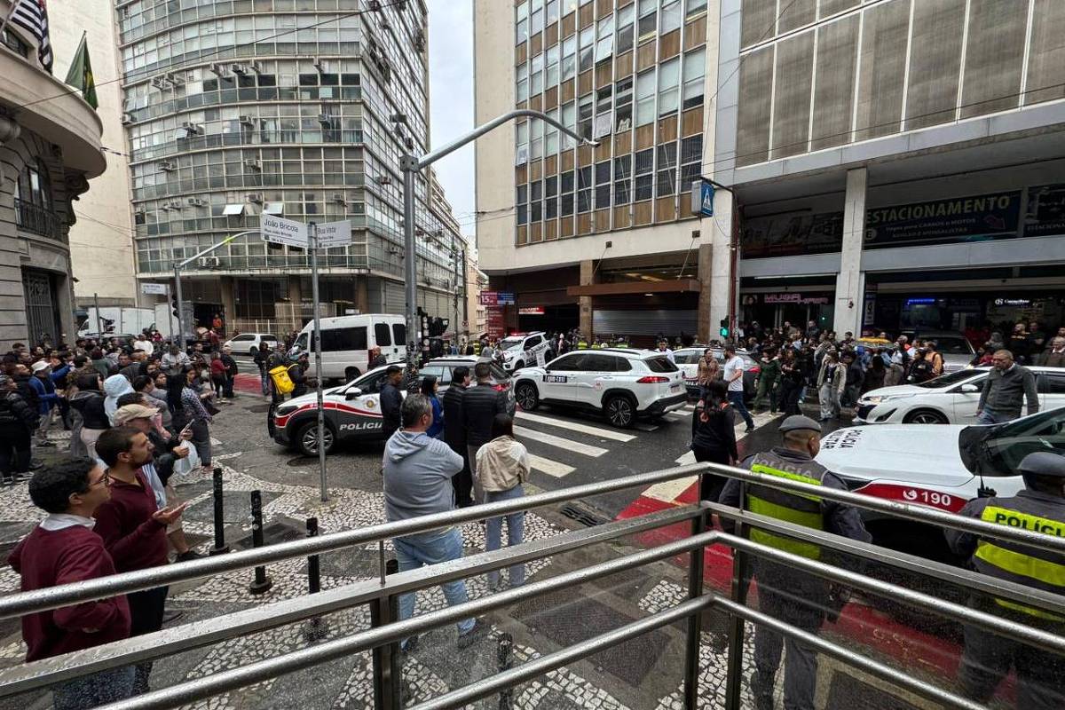 Homem atira e mata ex-companheira em prédio no centro de São Paulo