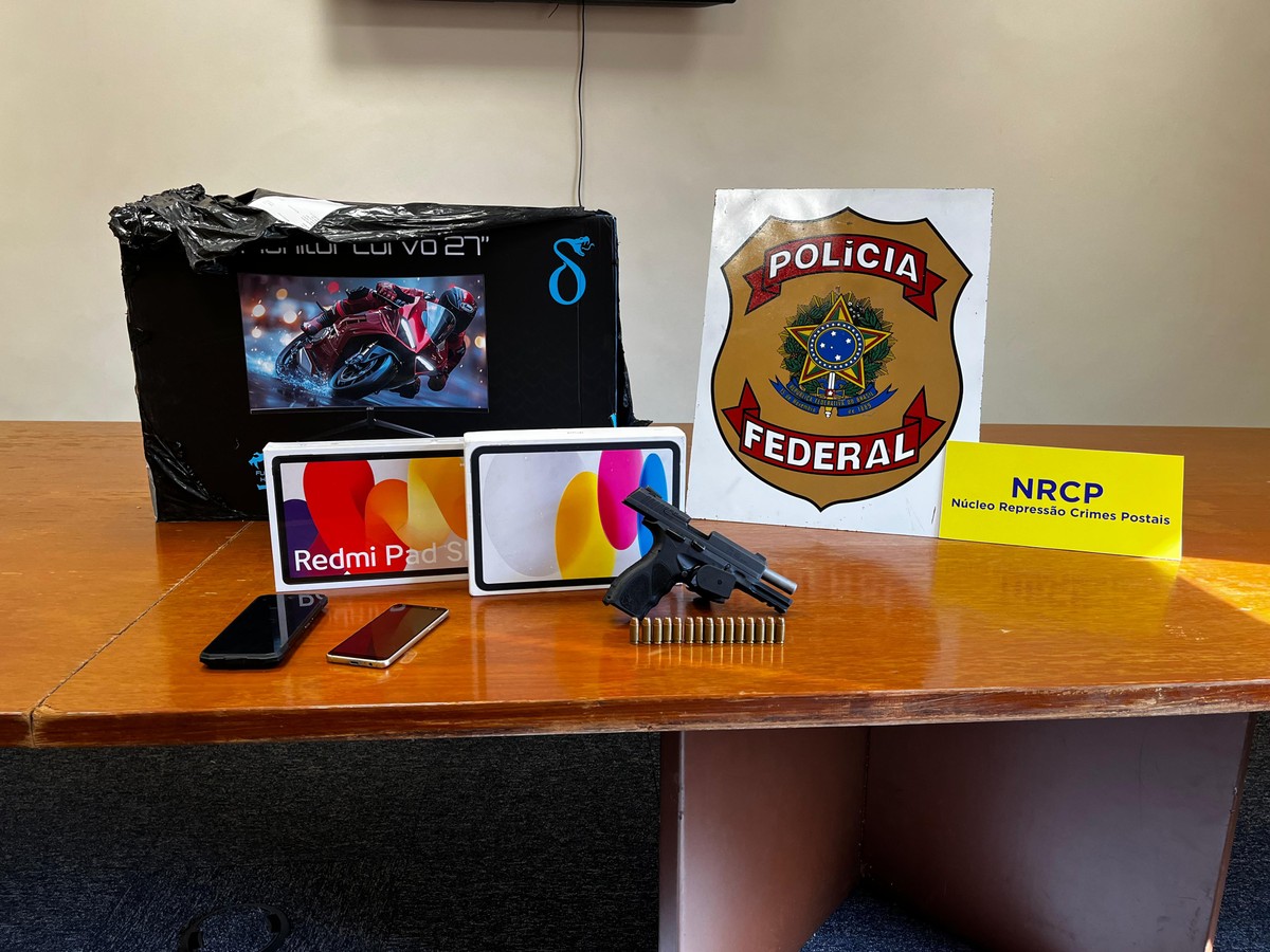 Vigilante é detido por roubar encomendas com celulares em agência dos Correios