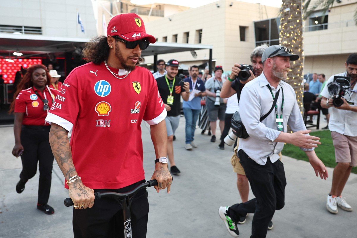 Hamilton troca engenheiro de performance na Ferrari por filho de ex-Porsche