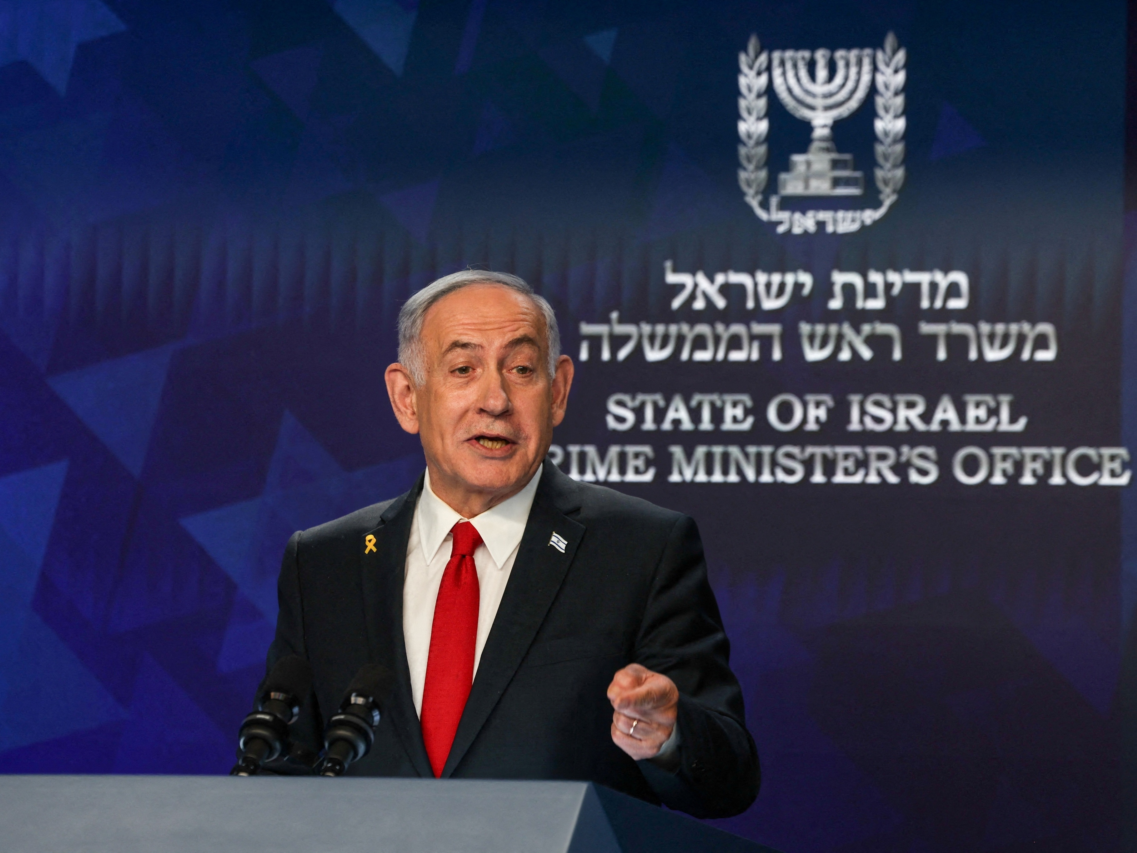 Israel busca derrubar regime iraniano por meio da guerra em curso