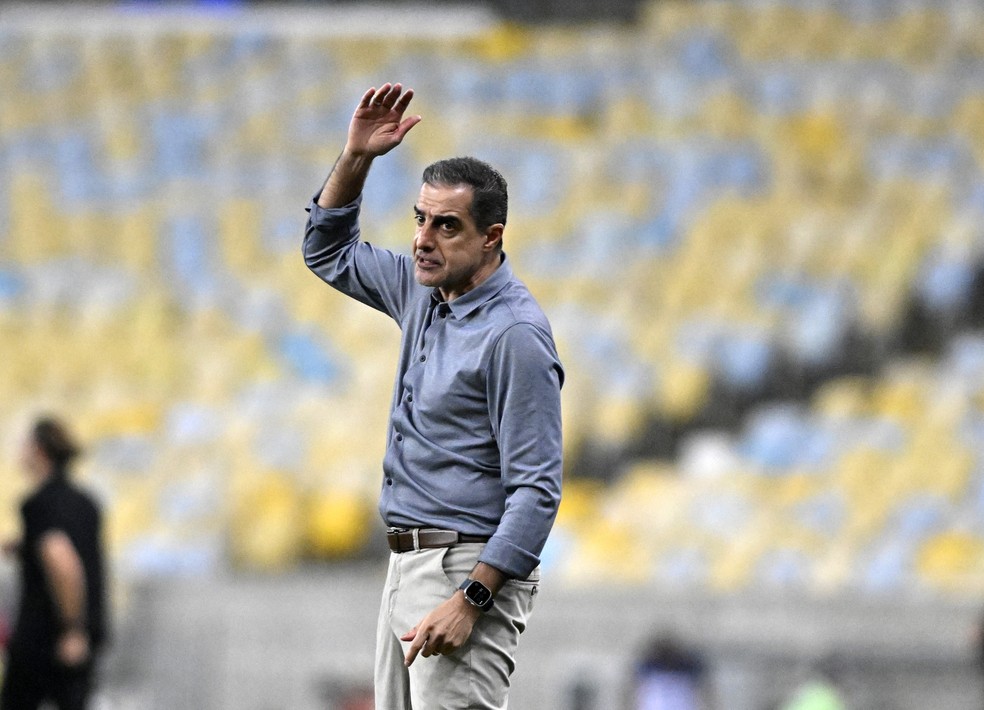 Renato Paiva em Flamengo x Botafogo pelo Brasileirão 2025 (Foto: André Durão)