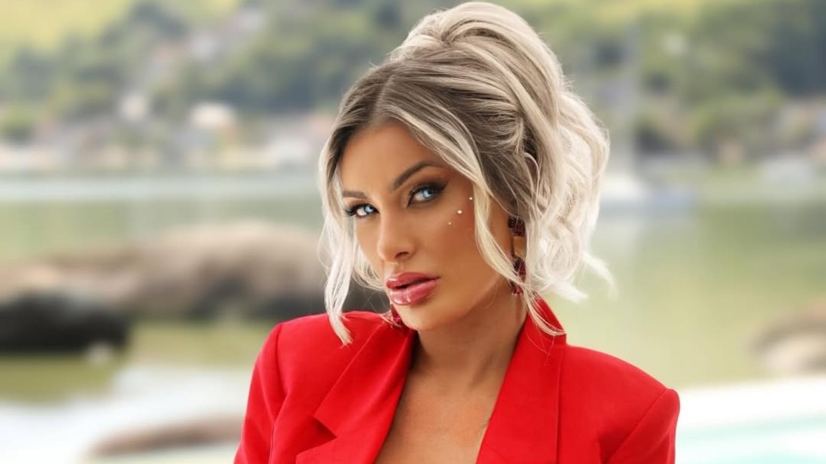 Andressa Urach revela preferência por conteúdo adulto em vez de novelas bíblicas
