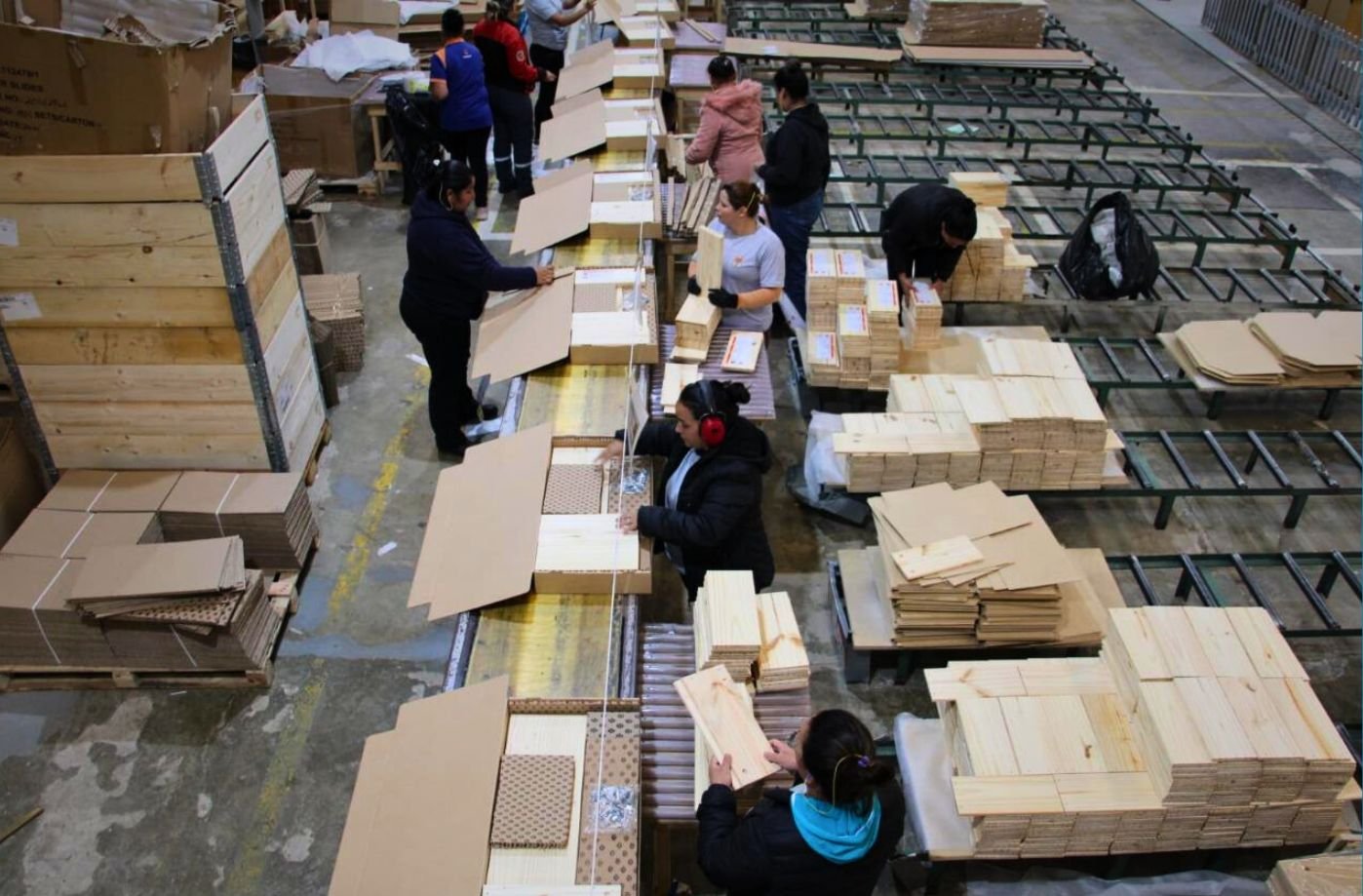 Produção industrial e empregos caem, gerando preocupação no setor econômico