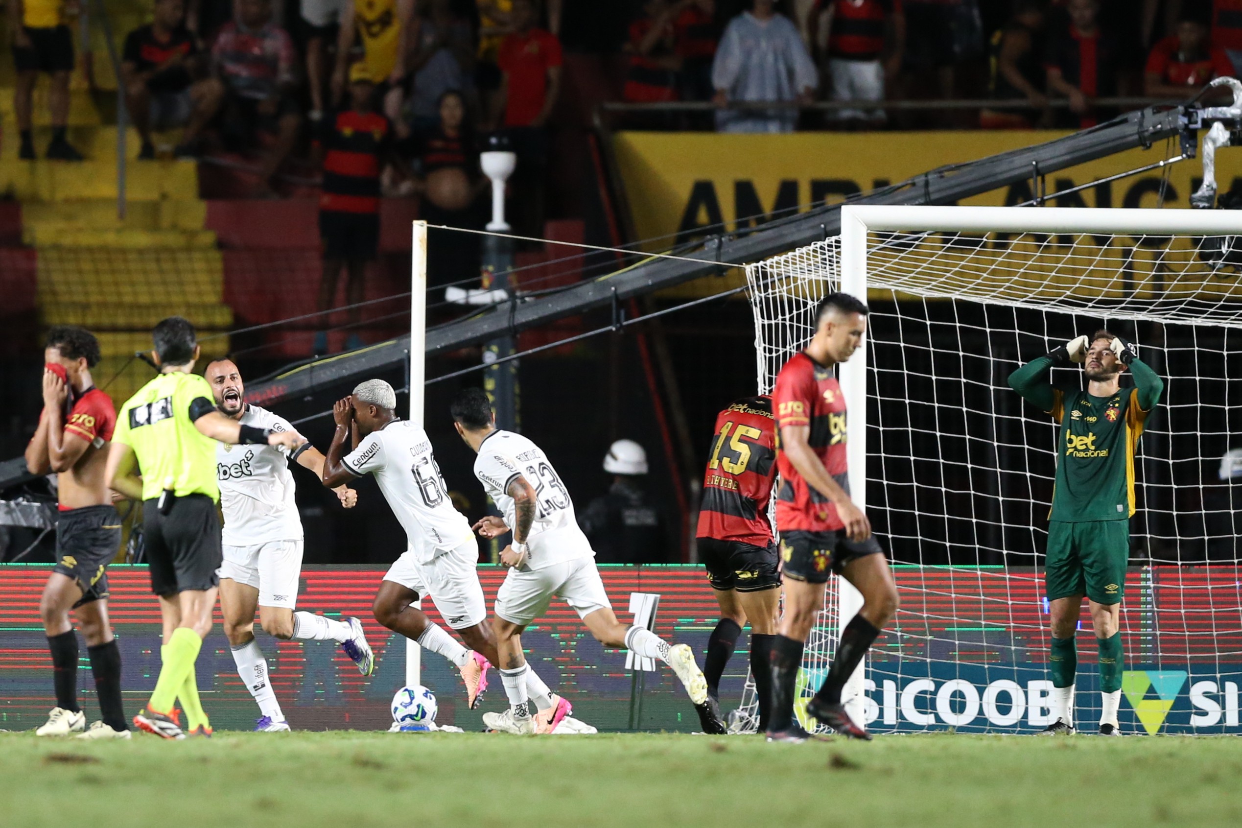Sport enfrenta dificuldades e não encontra derrotas que justifiquem seu desempenho