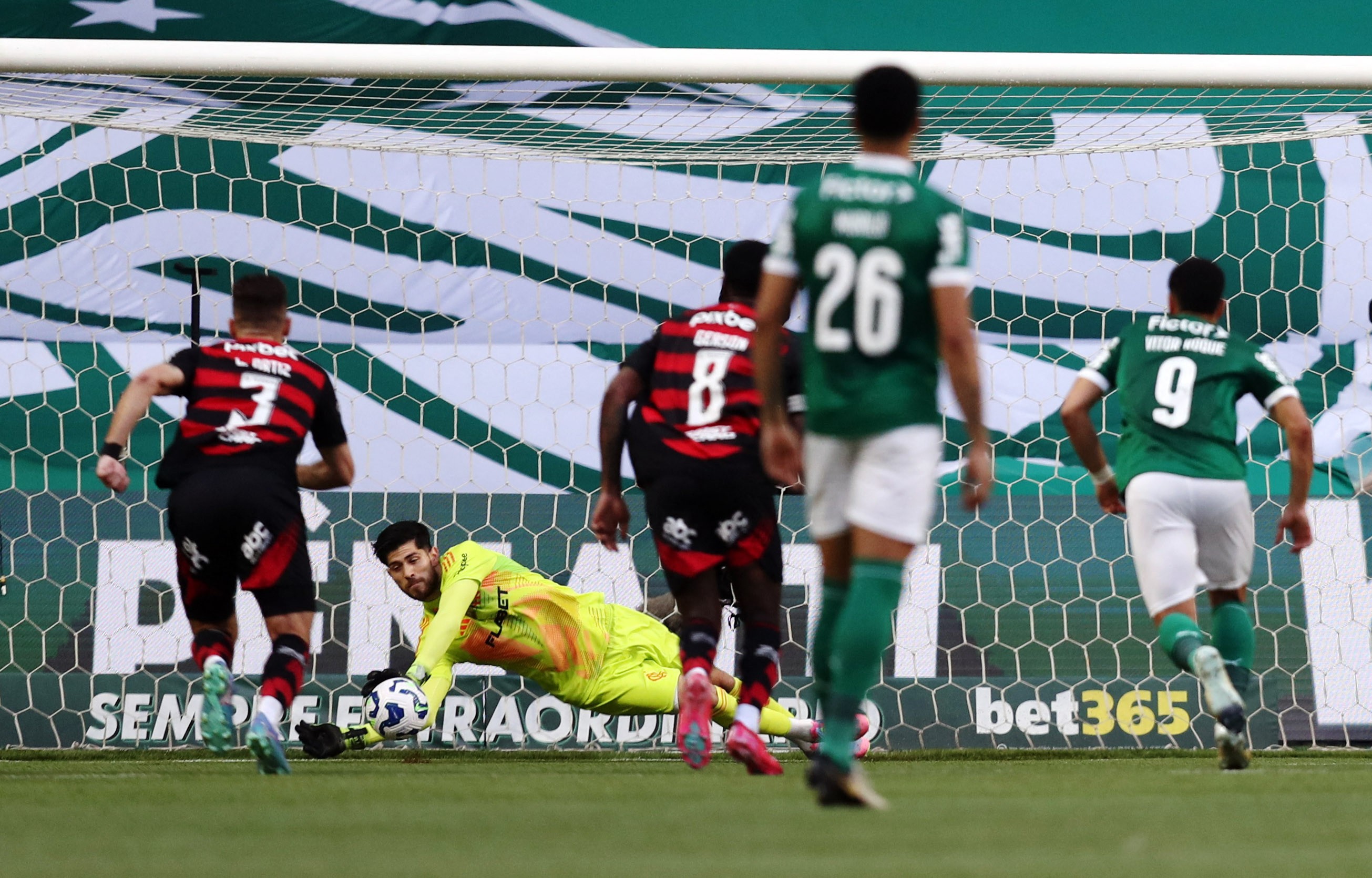 Rossi afirma que aproveitamento de pênaltis é de 40% em sua análise