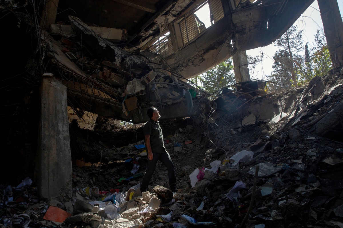 Israel ataca prisão de Evin e transforma símbolo de opressão em resistência
