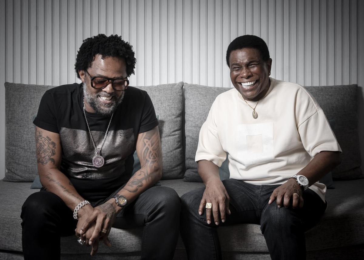 Xande de Pilares e Neguinho da Beija-Flor (Foto: Leo Martins)