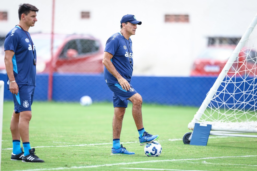 Quinteros em treino do Grêmio (Foto: Lucas Uebel/Grêmio)