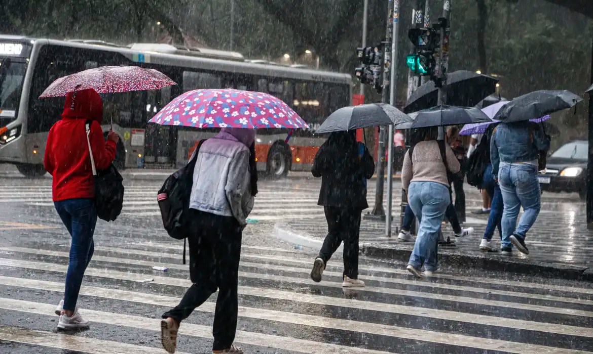 Previsão do tempo indica chuvas para São Paulo nesta terça-feira, 5 de setembro