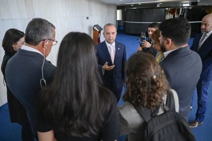Bolsonaristas deixam plenário do Senado após acordo com Alcolumbre e partidos
