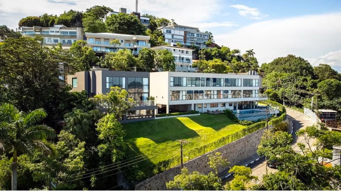 Neymar adquire nova casa em Santos após investimento em imóvel em Dubai