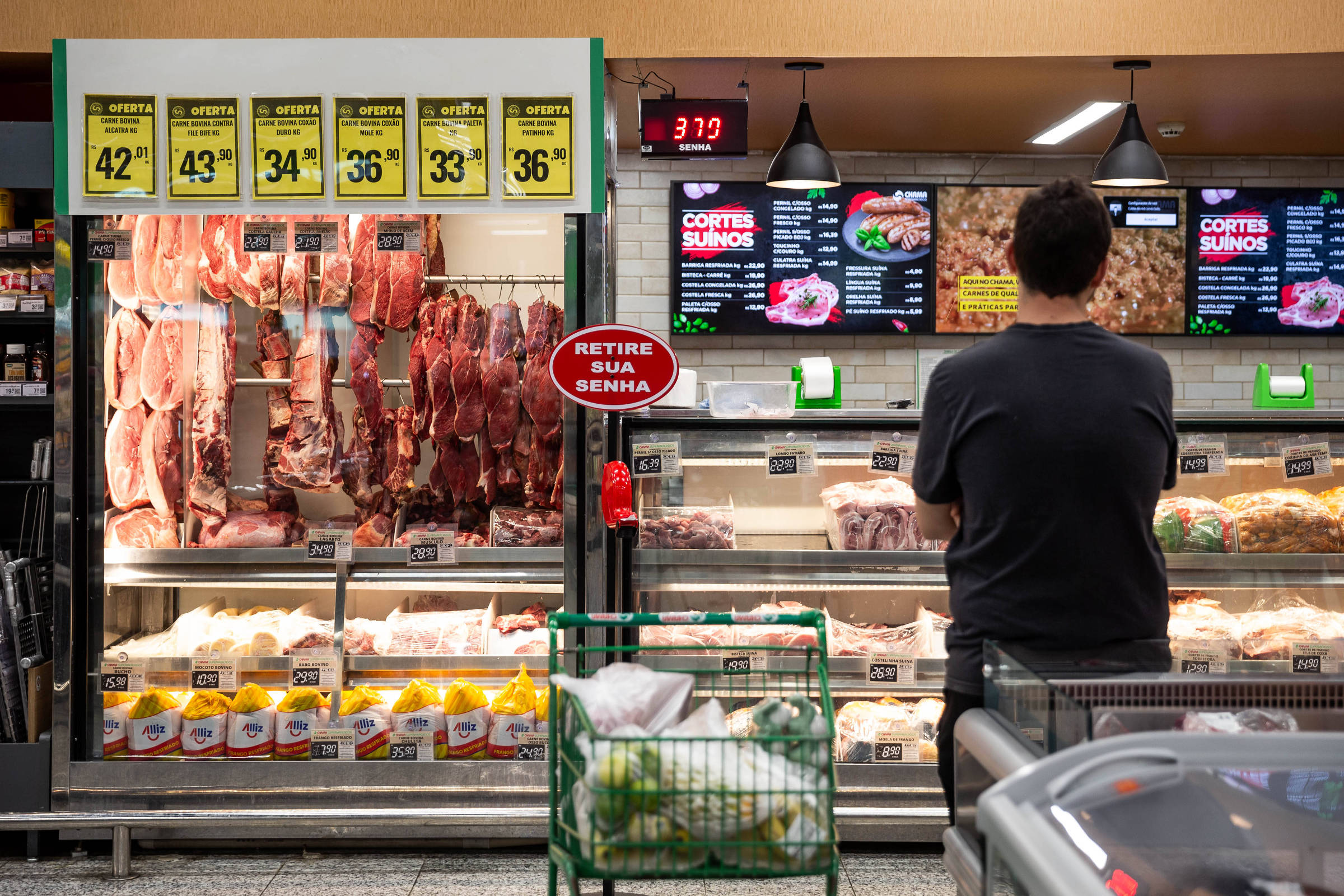Renda das famílias cresce e combate à fome avança apesar da inflação de alimentos