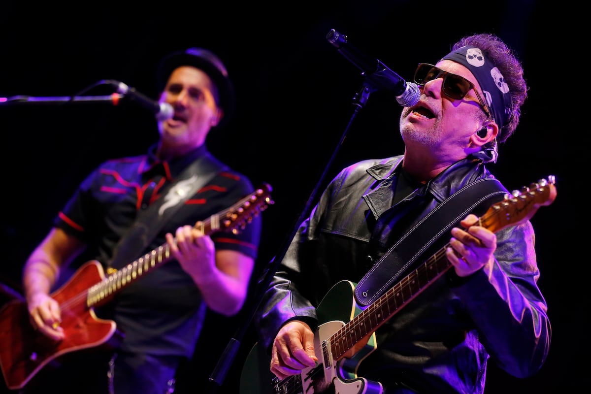 Andrés Calamaro durante uma apresentação em Zapopan, México. Em vídeo: a reação do cantor após ser abucheado por defender a tauromaquia em um concerto em Cali. (Foto: Getty Images | Vídeo: RR SS)