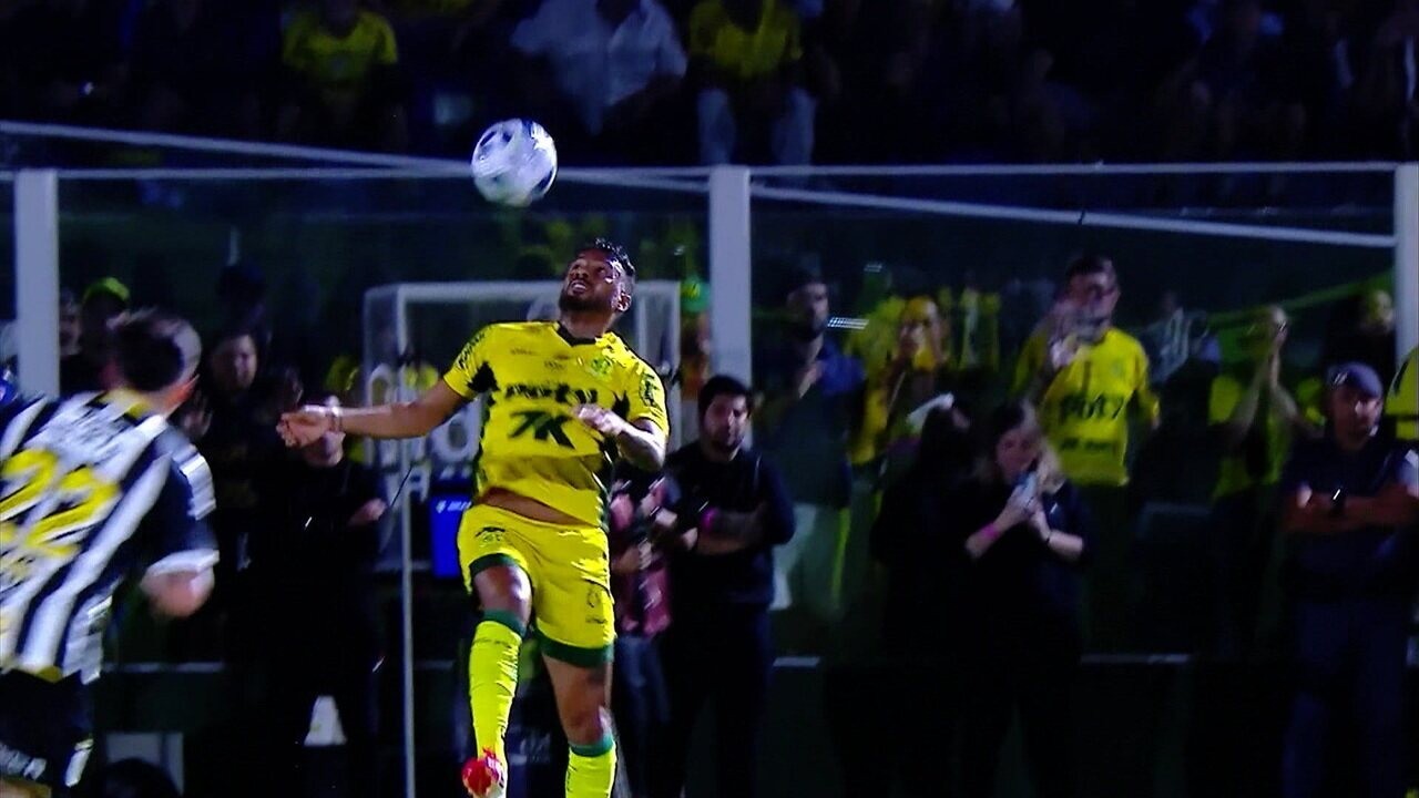 Mirassol mantém ex-Corinthians apesar de sondagem do Catar