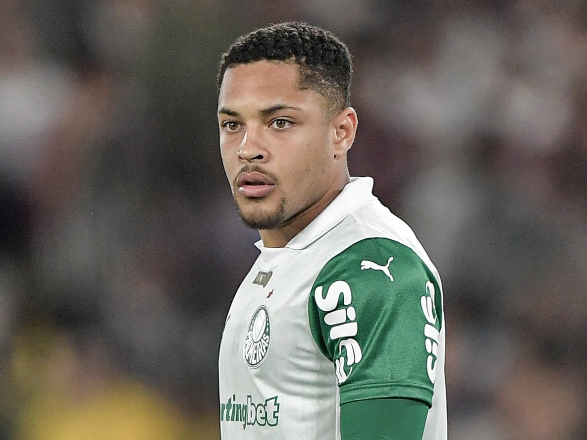 Abel defende Vitor Roque e provoca: 'Agora, vão chamá-lo de Pelé'