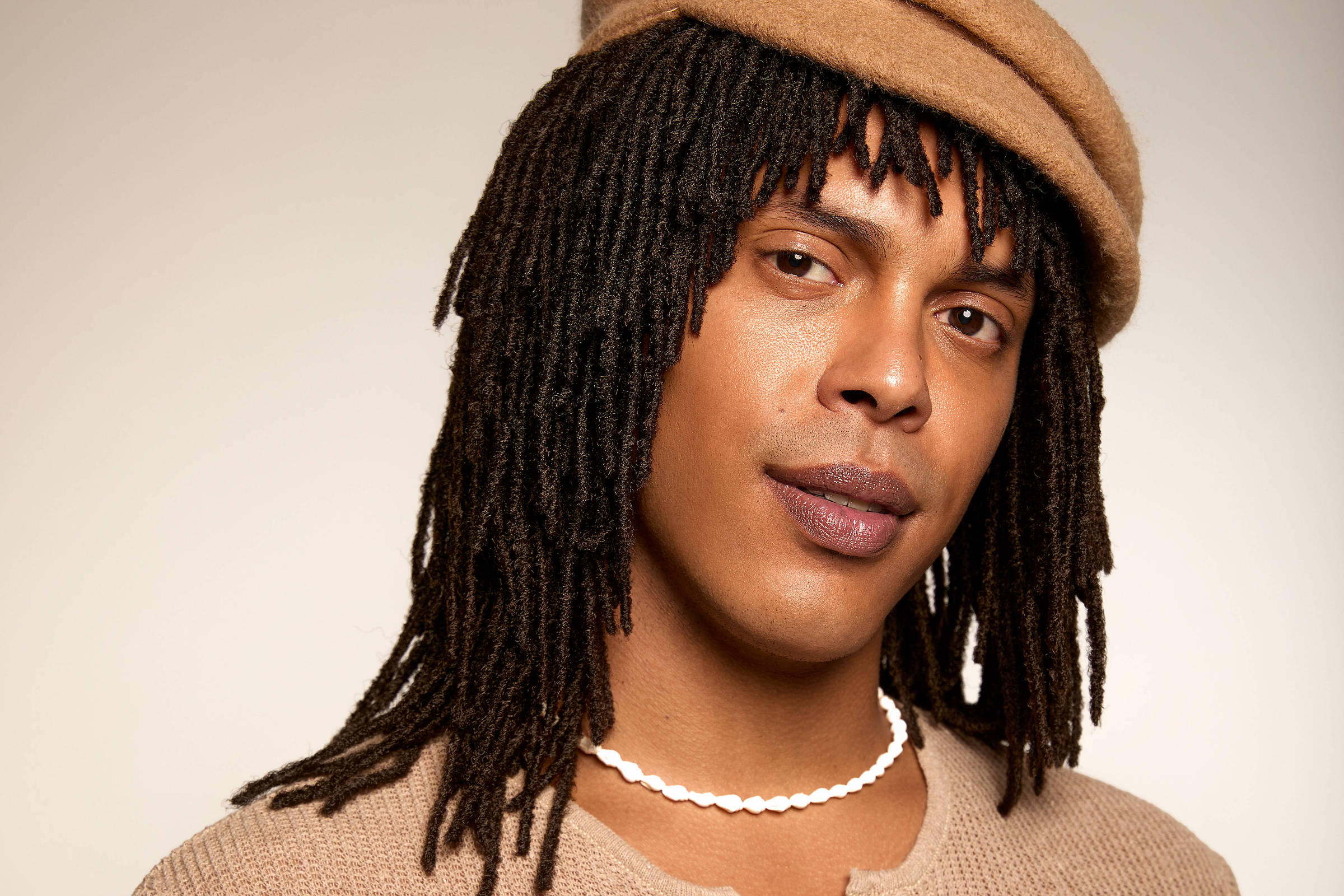 Djavan brilha em espetáculo musical inspirado na canção 'Luz'