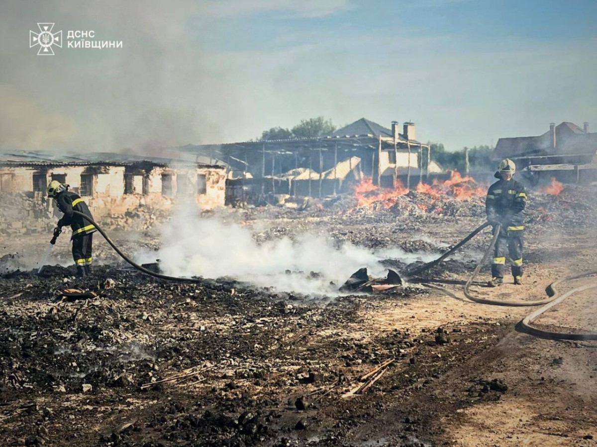Ataque russo a Kiev resulta em dois mortos e mais de dez feridos nesta quinta-feira