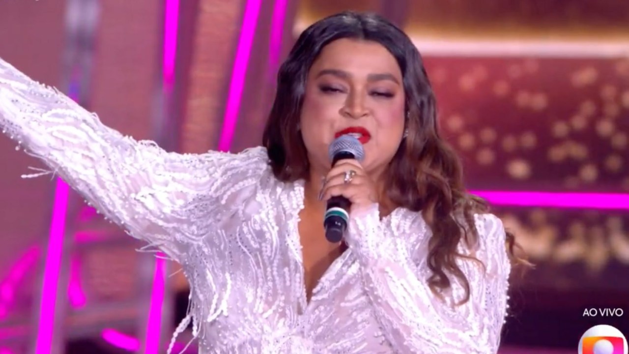 Preta Gil revela a origem do sucesso 'Sinais de Fogo' em nova entrevista