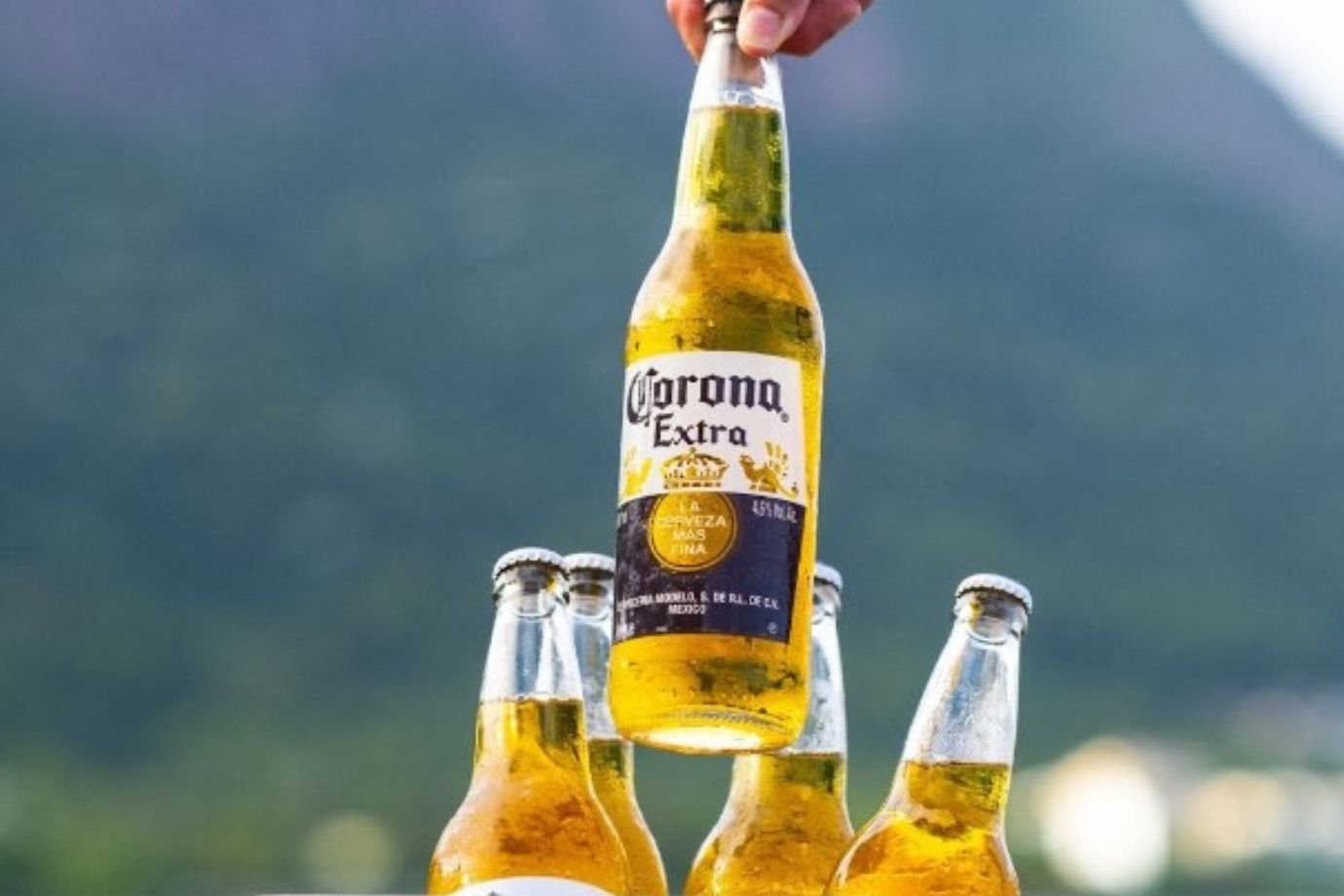 Ambev registra crescimento de 3,4% na receita com foco em marcas premium e digitalização