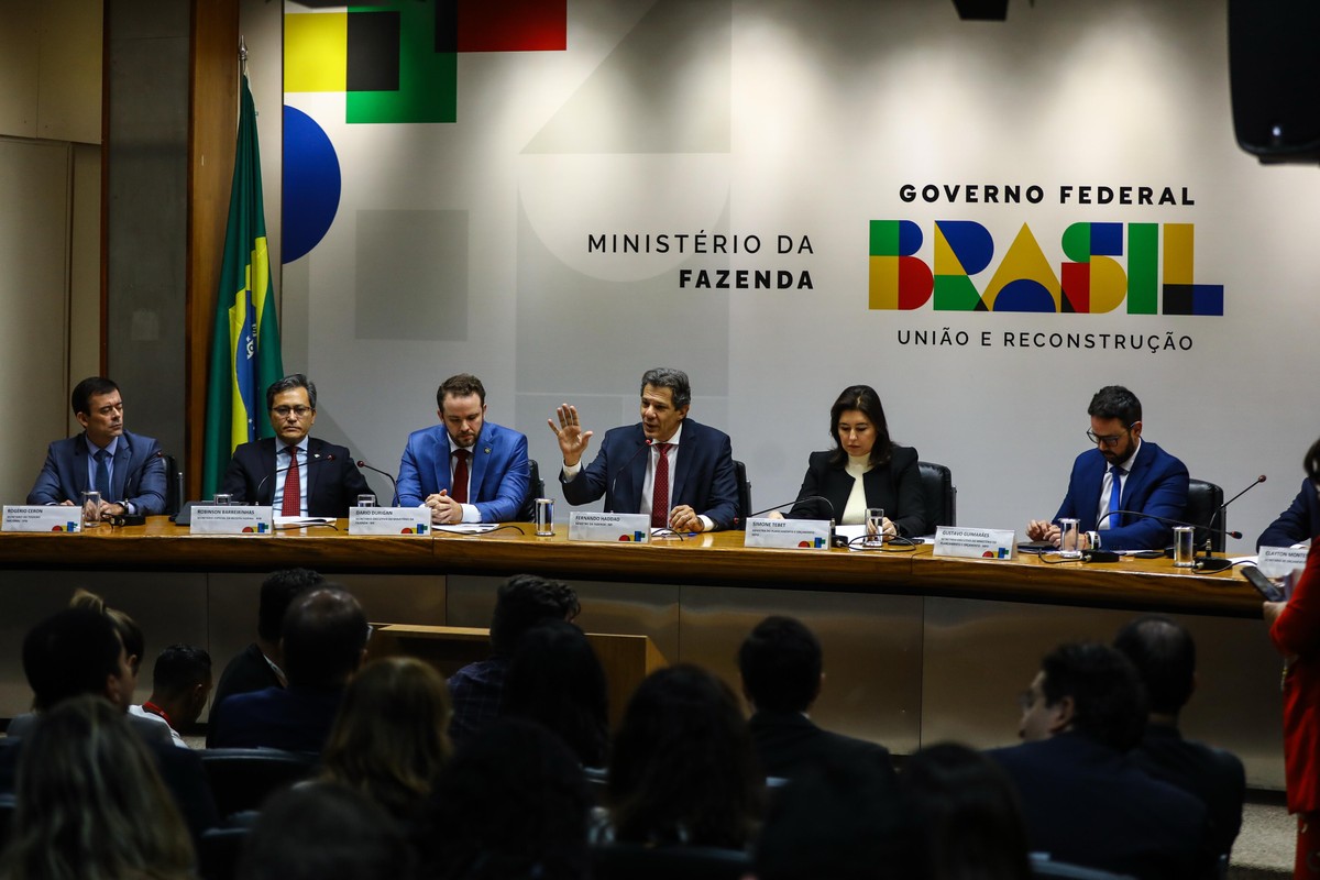Decreto sobre IOF gera polêmica ao ser ignorado pela equipe econômica