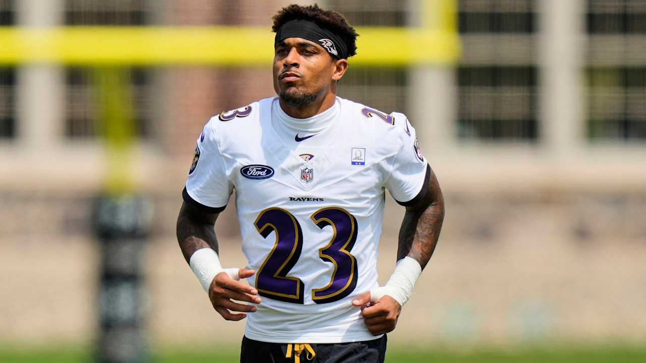 Jaire Alexander se declara apaixonado por Baltimore e celebra retorno a Lamar Jackson