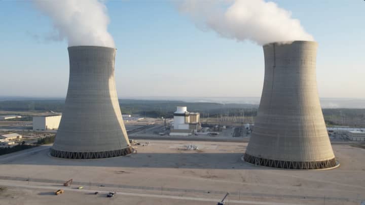 Trump reduz poder de regulador nuclear e gera riscos à segurança, alertam ex-oficiais