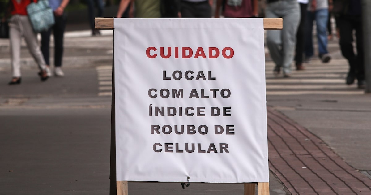 São Paulo concentra 20% dos roubos de celular no Brasil, com alta de furtos