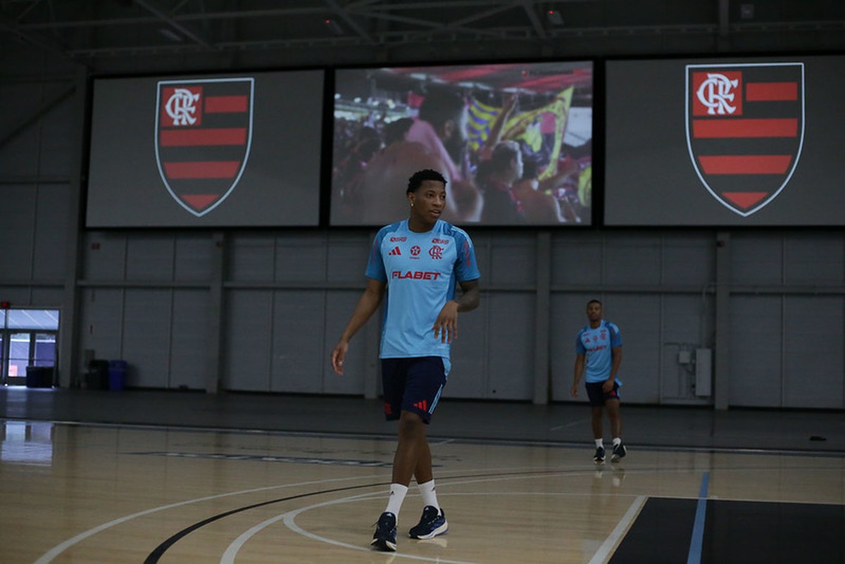 Flamengo se prepara para retorno de Plata e adota cautela com De la Cruz no Mundial