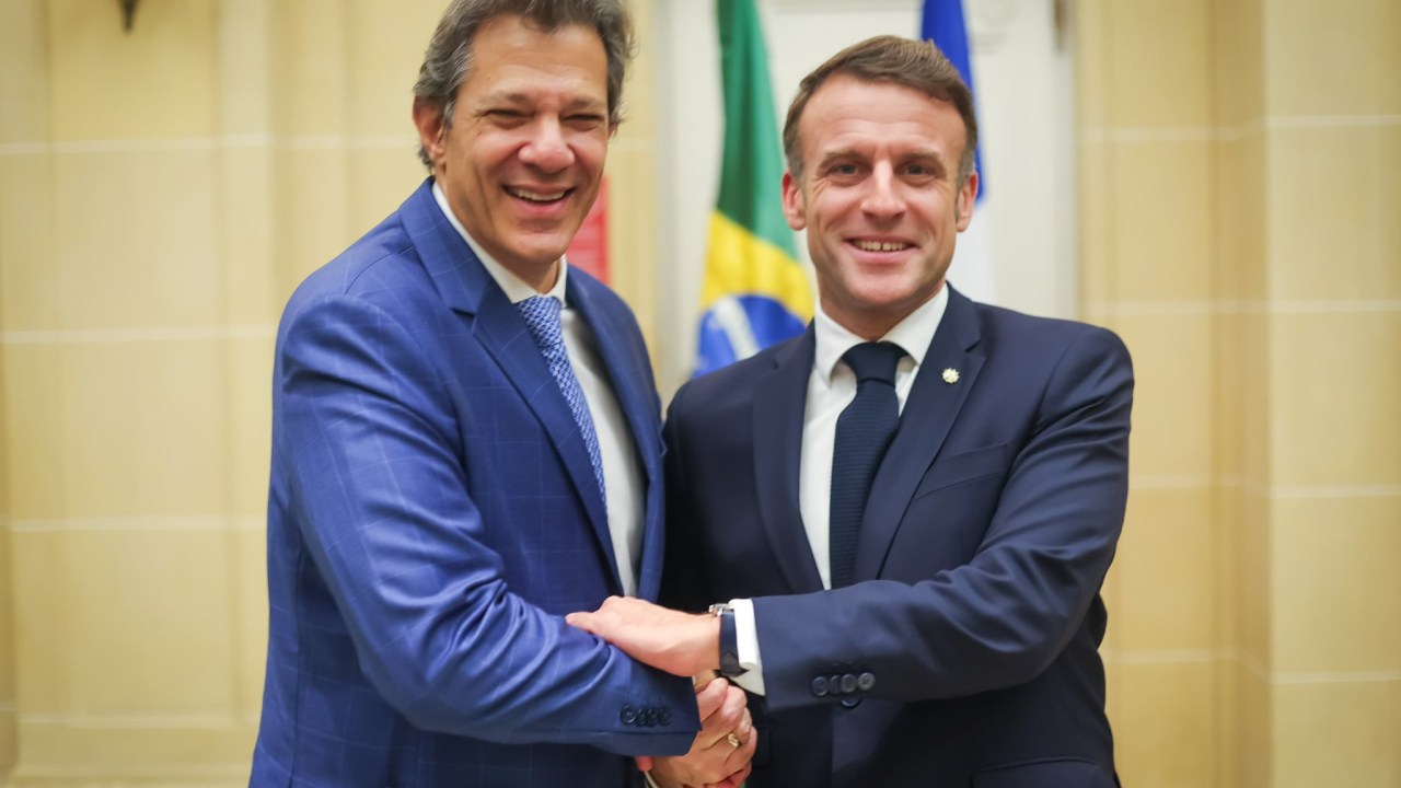 Burocracia brasileira surpreende diplomata francês em visita ao país