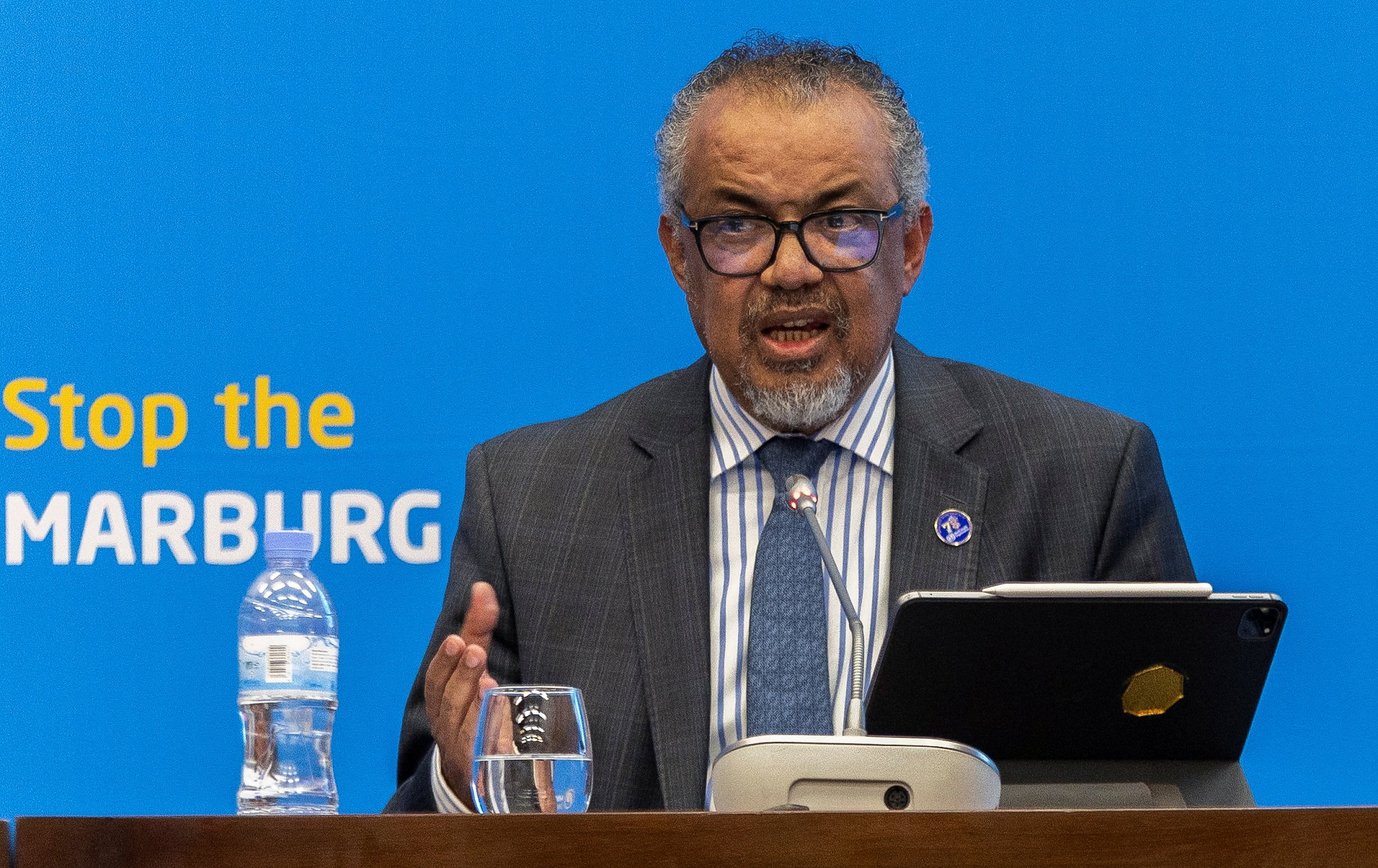Diretor-geral da Organização Mundial da Saúde, Tedros Adhanom Ghebreyesus, durante entrevista coletiva em Kigali, Ruanda (Foto: REUTERS/Jean Bizimana)