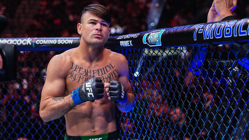 Diego Lopes se apresenta no UFC 314 em 12 de abril. (Foto: Reprodução/X)