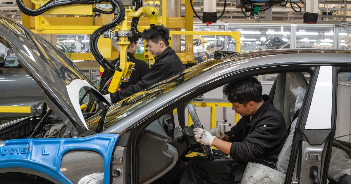 Setor de veículos elétricos mostra a força das duas Chinas (Foto: Gilles Sabrie/NYT)