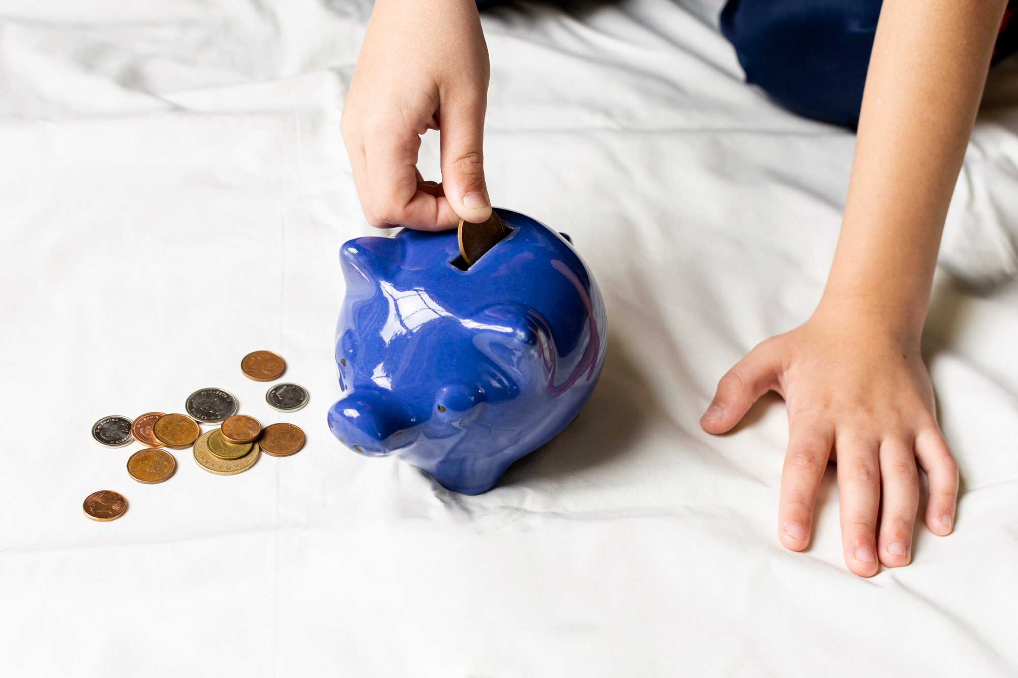 Planejamento financeiro ajuda a juntar R$ 30 mil em um ano com simulações práticas
