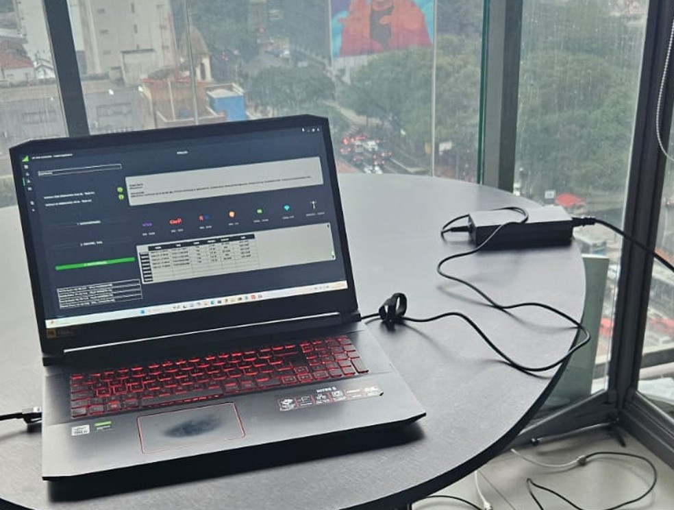 A apreensão foi feita após denúncias feitas por uma operadora de telefonia móvel. (Foto: Anatel)