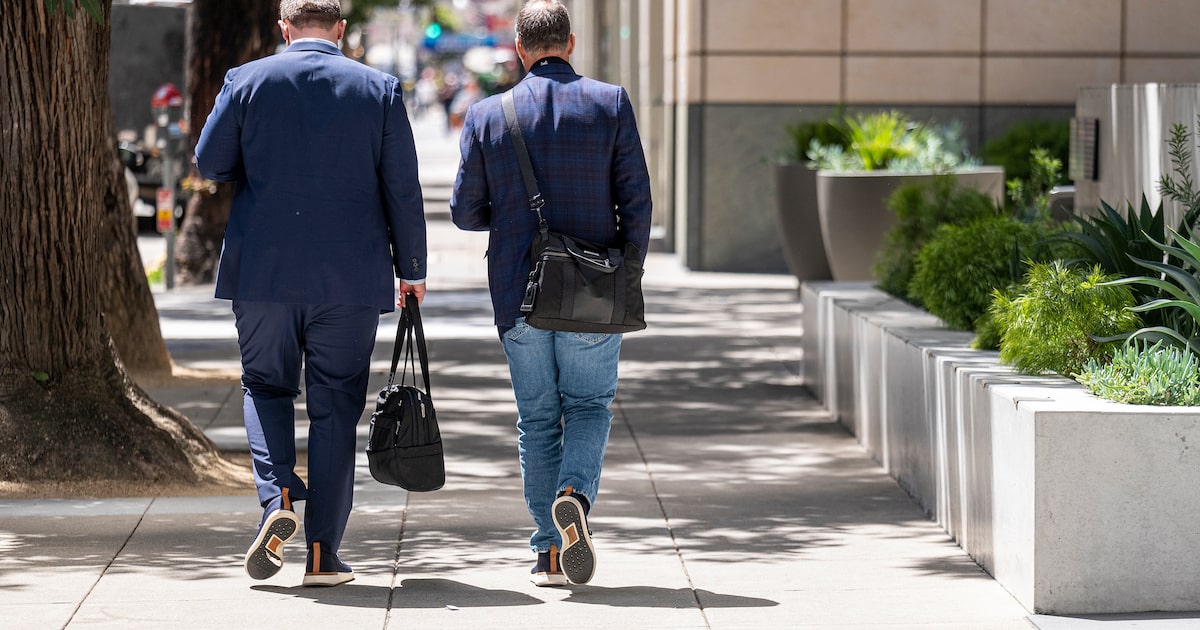 Investidores enfrentam desafios com o crescimento do acquihiring no mercado de venture capital