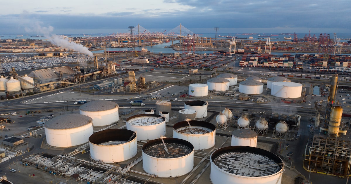 Petroleiras enfrentam previsão de menor lucro trimestral em quatro anos, dizem analistas