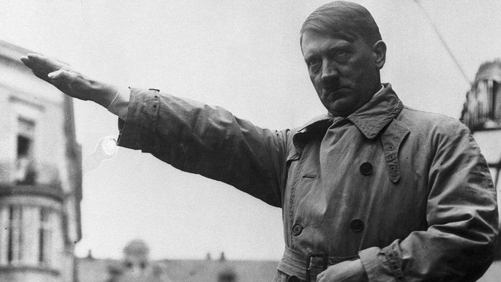 O Reich de mil anos prometido por Hitler chegou ao fim após doze anos (Foto: Getty Images via BBC)