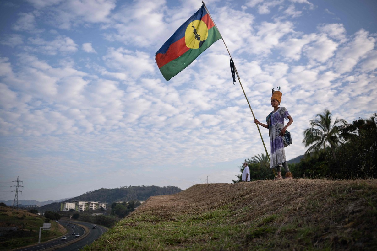 França estabelece acordo histórico para autonomia da Nova Caledônia no Pacífico Sul