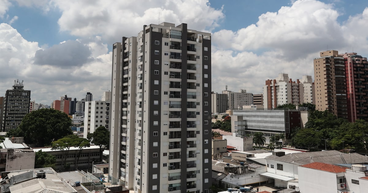 Juros altos dificultam vendas de imóveis e afetam incorporadoras no mercado