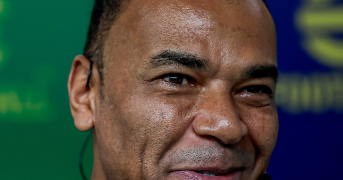 Cafu apoia declaração de Dunga sobre saída de jogadores para o futebol europeu