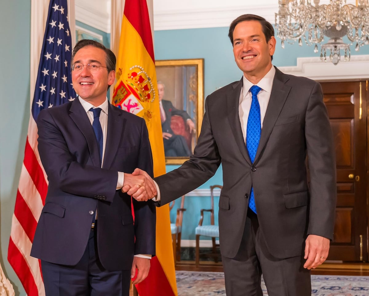 O ministro de Assuntos Exteriores, União Europeia e Cooperação, José Manuel Albares, e o secretário de Estado norte-americano, Marco Rubio, se reúnem em Washington. (Foto: Ministério de Assuntos Exteriores)