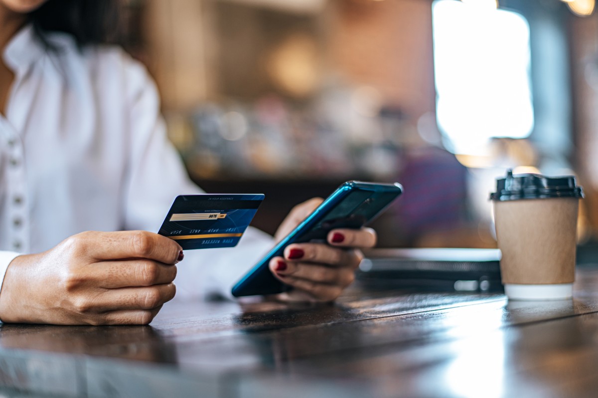 Número de usuários de bancos online cresce 20 milhões em um ano no Brasil