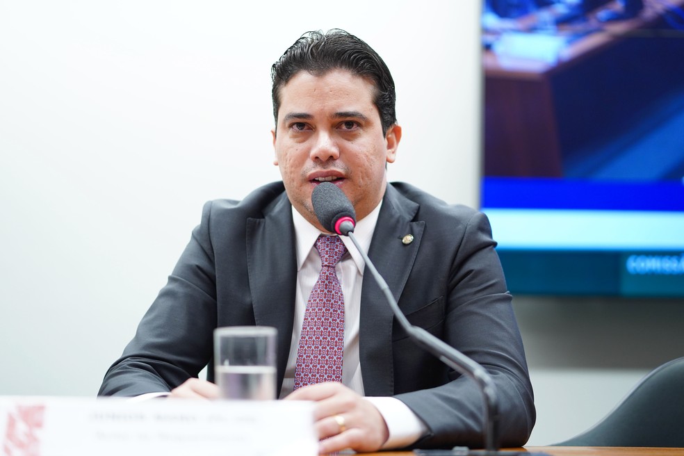 PF realiza buscas na Câmara em operação contra fraudes em licitações no Ceará
