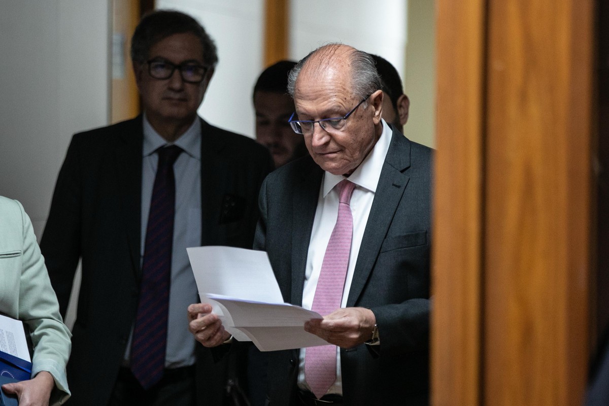 Brasil aguarda resposta dos EUA sobre negociações de tarifas comerciais
